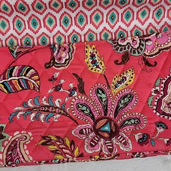 VERA BRADLEY Call Me Coral Knot Large Clutch - Picture 5 of 10